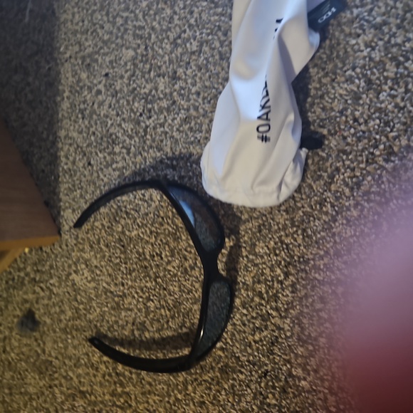 Oakley  blue cell - Picture 1 of 1